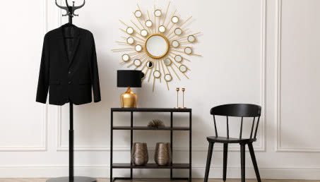 Konsola do przedpokoju - szklana, metalowa, a może drewniana?