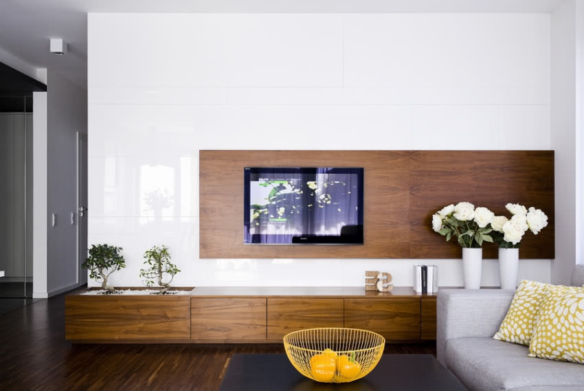 Kącik telewizyjny. Długa szafka z mdf-u...