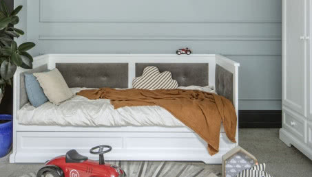 Meble drewniane dla dzieci - jakie mają zalety?