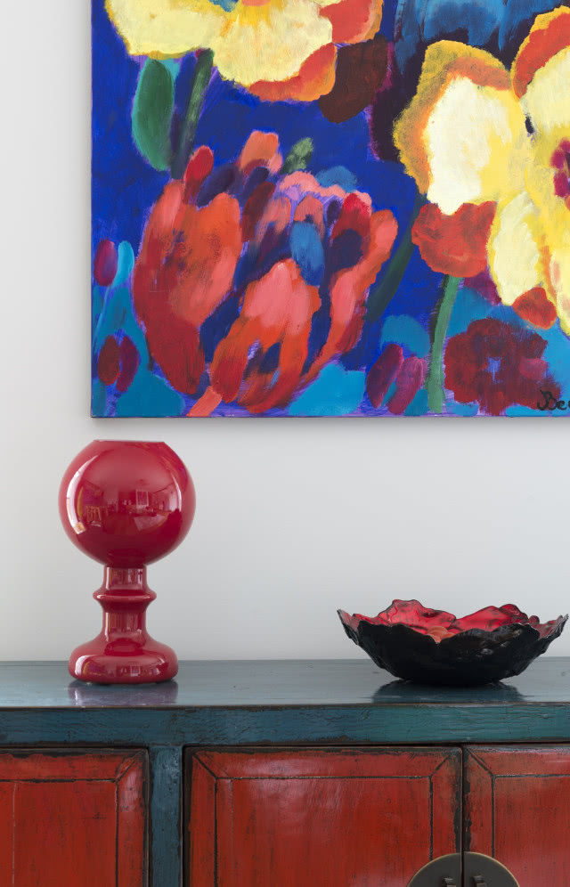 Kolorowa sztuka w mieszkaniu vintage