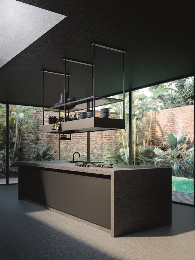 czarna kuchnia z wyspą