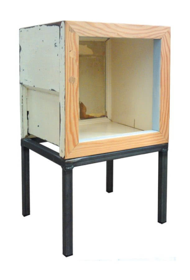 Komoda autorstwa Ruperta Blancharda, poskładana...