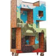 Szafka z blachy po kontenerach i drewna z palet...