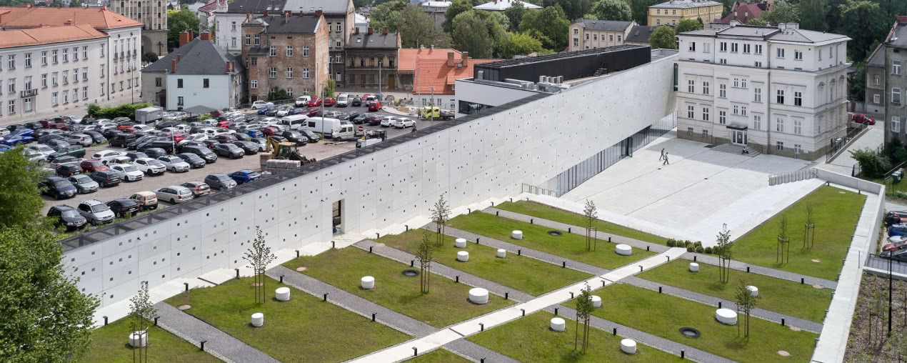 Polska pracownia zgłoszona do EU Mies Award 2026. Czy projekt Centrum Bajki i Animacji OKO wygra?