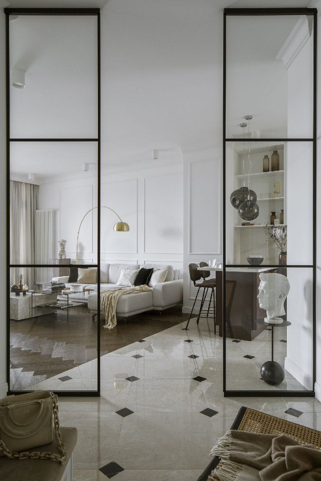 Szklanka ścianka do salonu