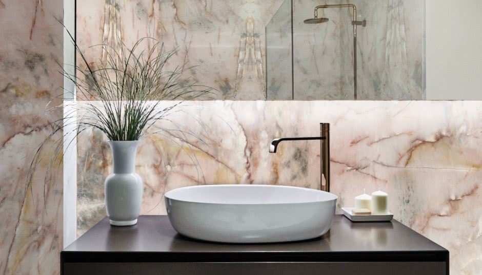 Łazienka - co położyć zamiast płytek? 8 inspiracji, niektóre materiały was zaskoczą!