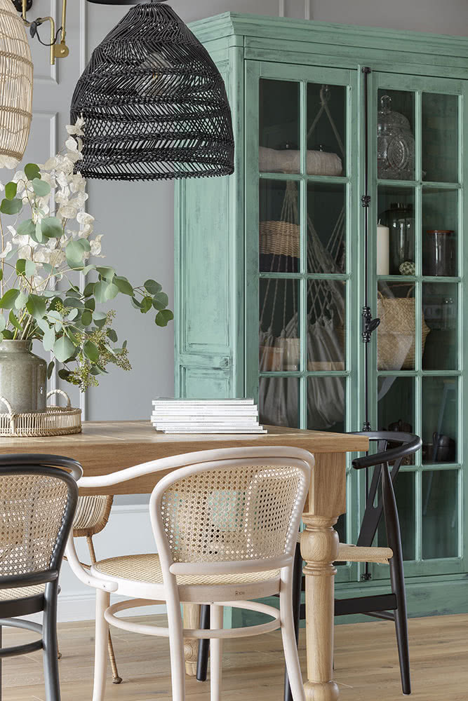 Dla dużej rodziny duży stół w jadalni
to...