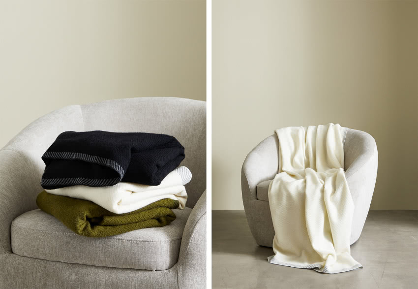 Koce z serii Fröja (materiał: 100% wełna).