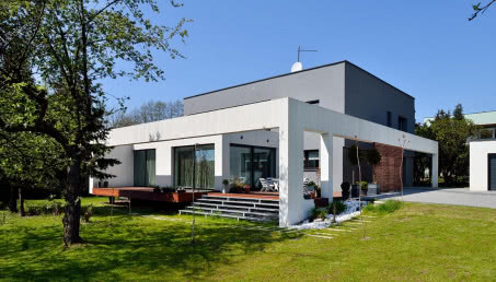 Jak odnowić dom "kostkę"?