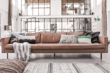 Jak urządzić loftowe wnętrze? Moda na styl loftowy