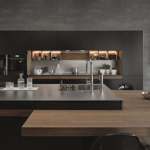 Czarna kuchnia - jak dobrać blaty, podłogę i dodatki?