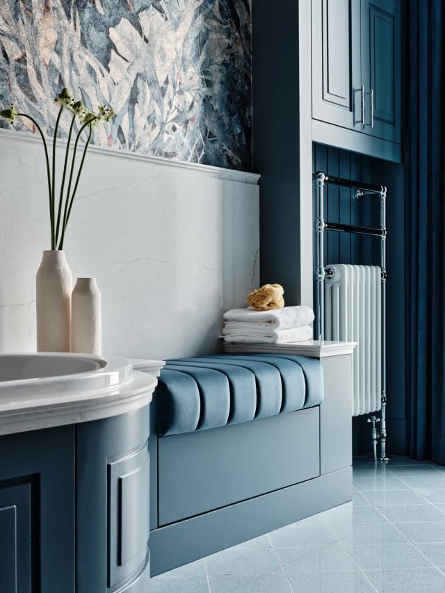 niebieska szafka do przedpokoju