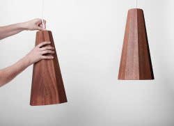 Lampa Norma z litego drewna, Renament