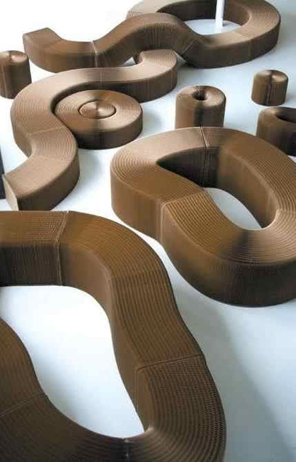 System siedzisk z przetworzonej makulatury...