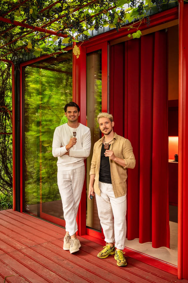 architekci, dwóch chłopaków z lodami