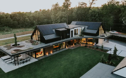 Tak mieszka Dawid Piątkowski. Mnóstwo efektów wow na metr kwadratowy!