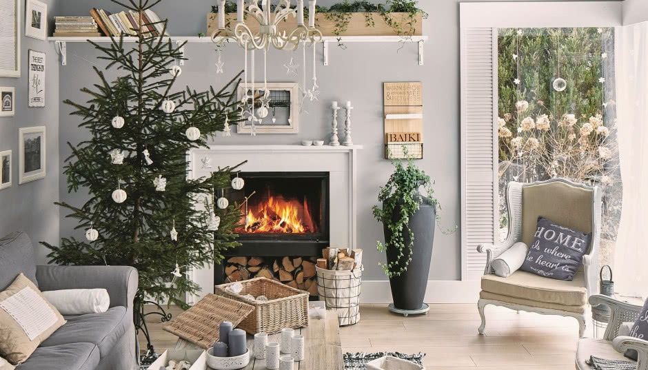 Biała baśń - świąteczne wnętrze domu pod Warszawą