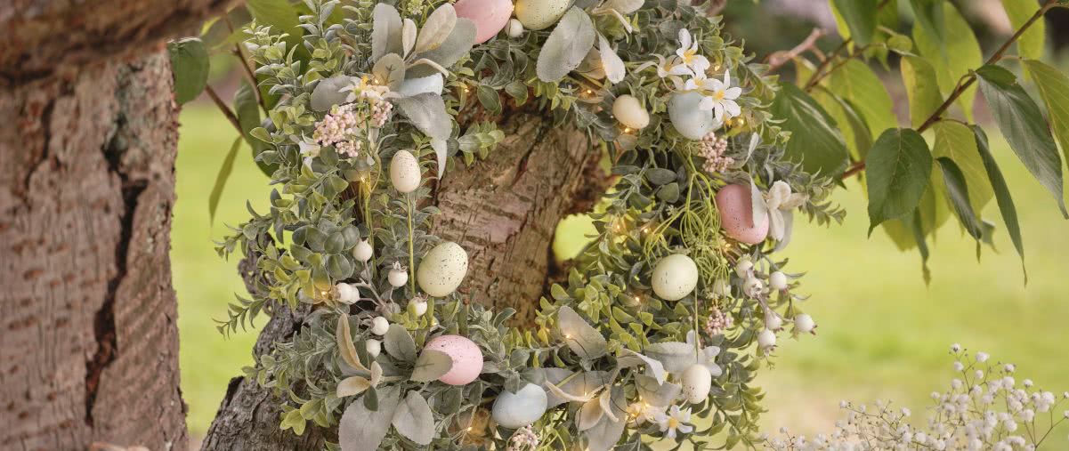 Kurczaki, zające i świecącą jajka - te wielkanocne dekoracje wprowadzą do wnętrza radosny klimat 