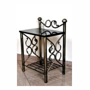 Stolik metalowy Salamon