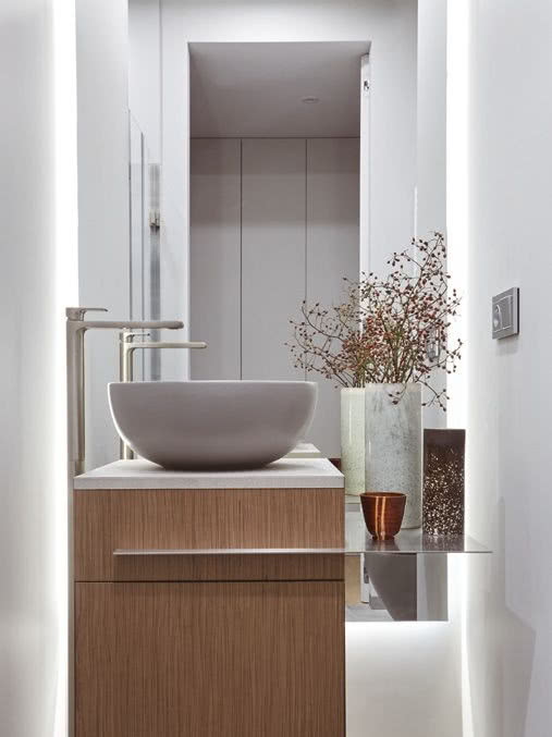 Uchwyt szafki autorstwa projektantki jest na tym...