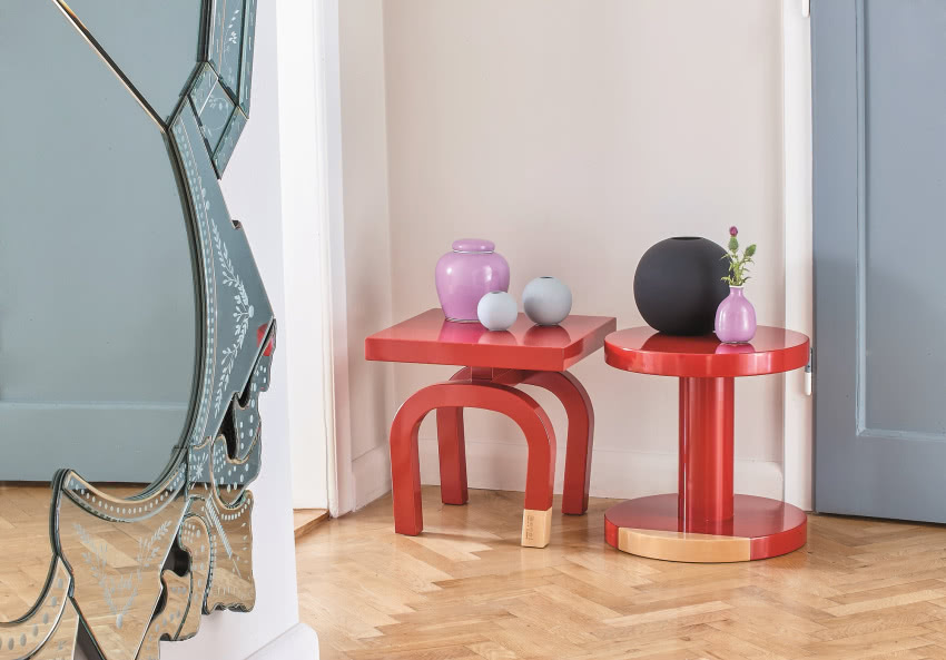 Żartobliwe stoliki Common Comrades od Moooi...