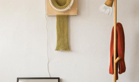 Wydziergany czas - zegar, który tka