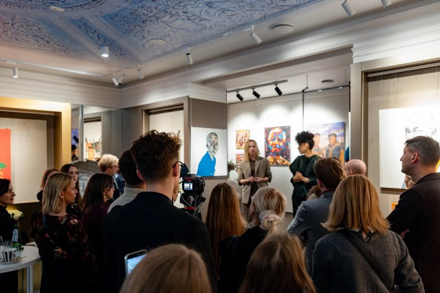 Galeria, która łączy światy. Omenaa Mensah otwiera Phenomenaa Gallery - nową przestrzeń sztuki, dialogu i inspiracji