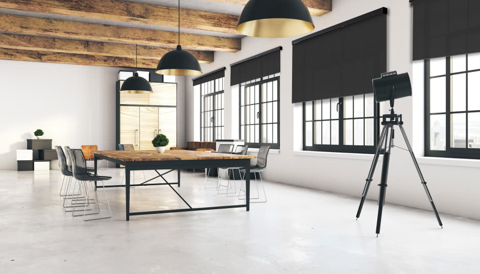 Jak zaaranżować okna w biurze?