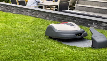 Wakacje od koszenia - robot koszący Honda Miimo 3000 Live