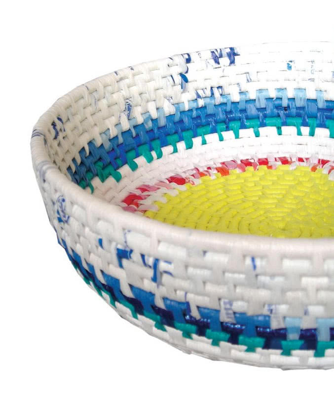 Na stronie www.etsy.com można kupić torby, misy...