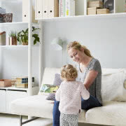 Modułowa budowa regałów Flexa Shelfie pozwala...