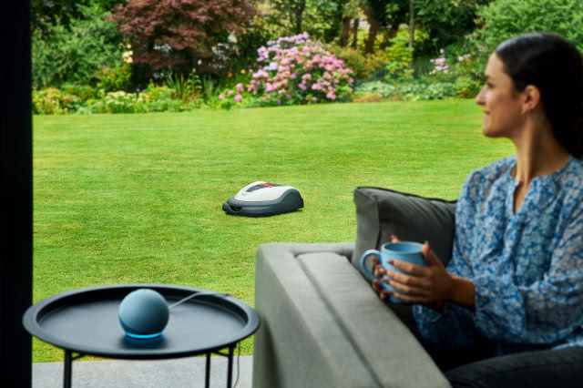 Honda Miimo 3000 Live  współpracuje z aplikacją Alexa działającą  m. in. na urządzeniach Echo Amazon i rozumie podstawowe polecenia głosowe.

