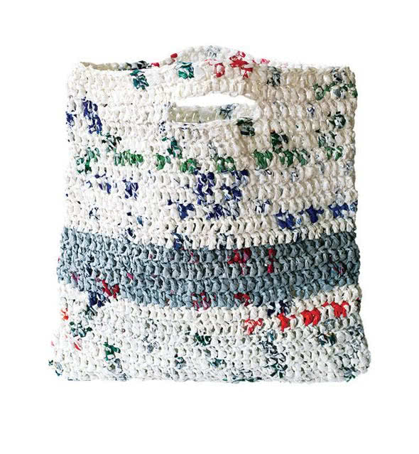 Na stronie www.etsy.com można kupić torby, misy...