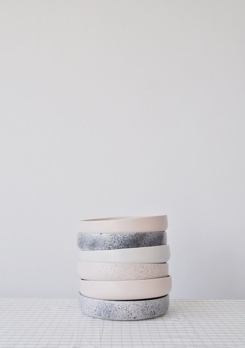 Zestaw Mess i Luna składa się z kilku naczyń
z...