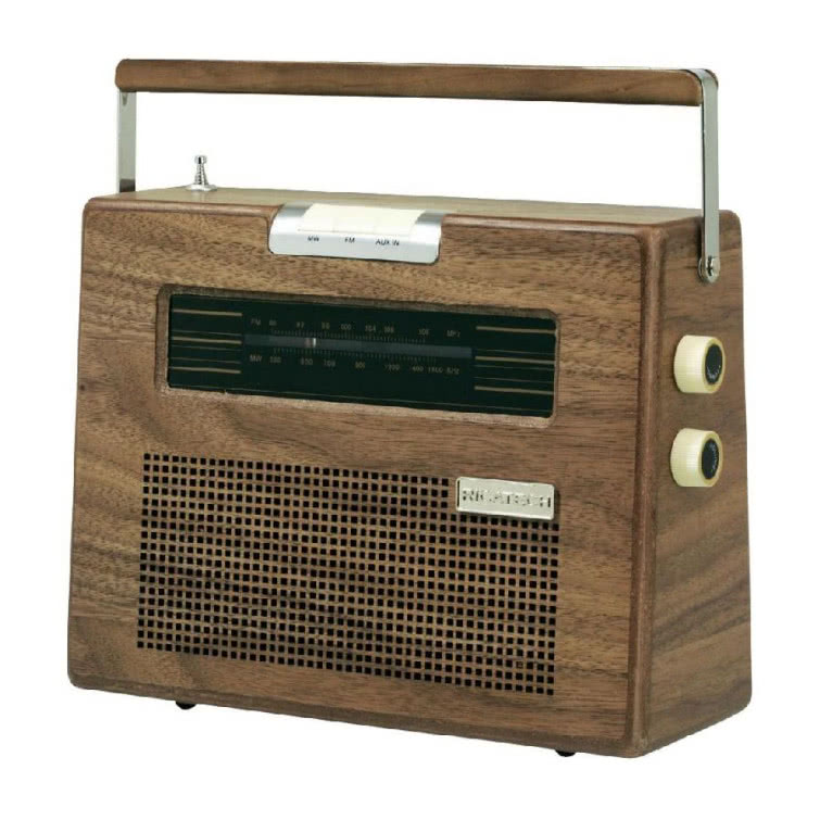 PR390 Retro Radio