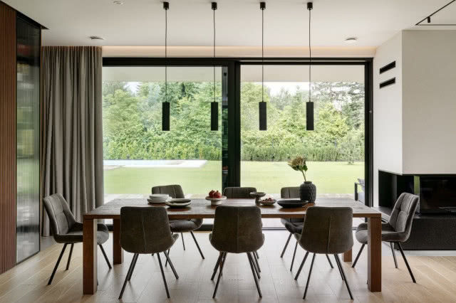 Dom inspirowany naturą ze strefą wellness. Wyznacza trendy i zdobywa nagrodę!