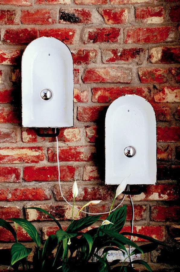 Kinkiety ze starych żeliwnych brytfanek, tzw....