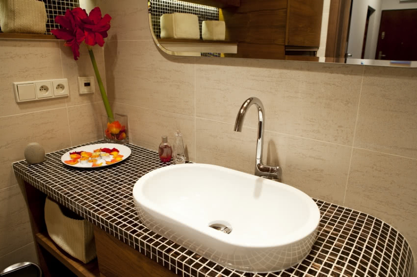 Także w łazience powraca motyw zaokrągleń -...