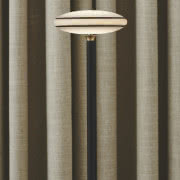 Świecący pierścień
jest tym, co na...