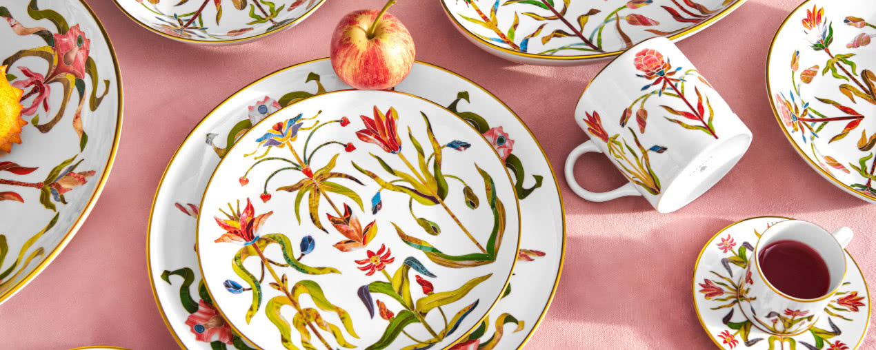 Duch epoki zaklęty w porcelanie. „Grand Tour” przenosi sztukę podróżowania na stół