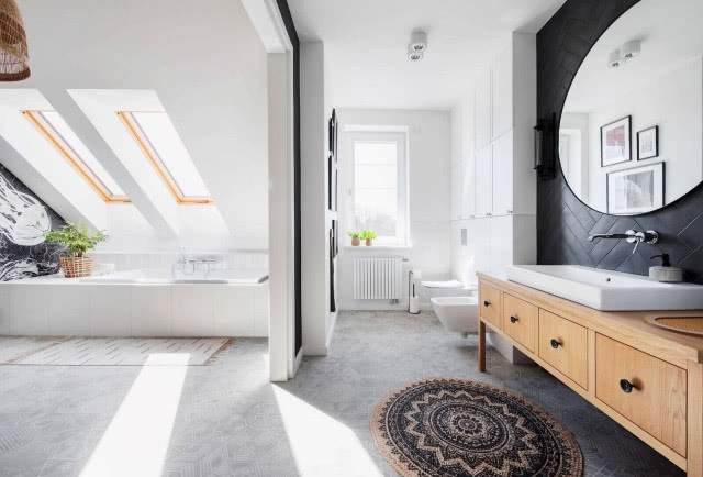 łazienka na poddaszu