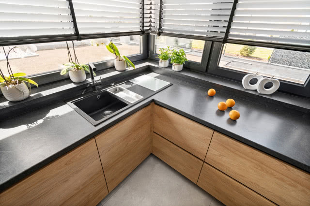 Świeży powiew wiosny -  sposoby na odświeżenie kuchni