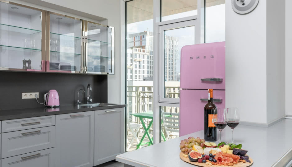 Jak dobrać kolor lodówki do wystroju kuchni?