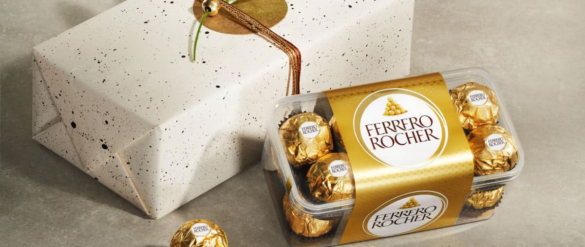 Słodka elegancja na Dzień Babci i Dziadka – z Raffaello i Ferrero Rocher w roli głównej 