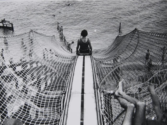 Anton Stankowski, „Na Jeziorze Zurychskim”, 1930,
fotografia czarno-biała, kolekcja Muzeum Sztuki, Łódź