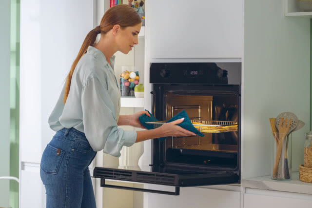 Wielkanocne przygotowania i najsmaczniejsze wypieki tylko z piekarnikiem Candy Black Collection