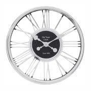 Chromowany zegar na ścianę w modernistycznym stylu