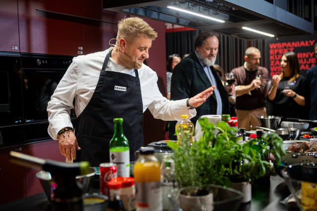 Pokaz kulinarny Tomasza Jakubiaka, jurora MasterChef