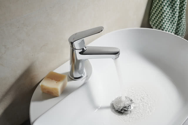 Bateria umywalkowa stojąca Otava z oszczędnościowym napowietrzaczem