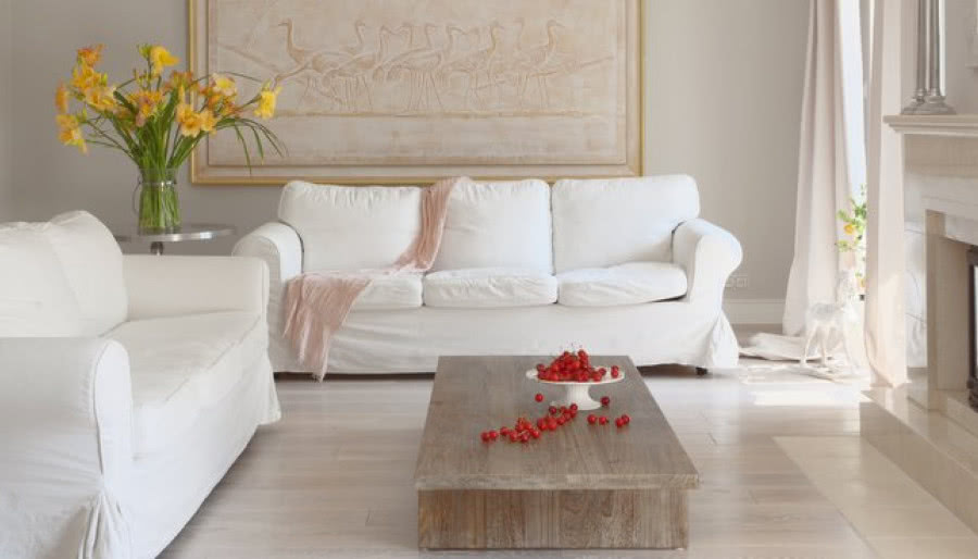 Wymarzony dom - jasne wnętrza w nieco francuskim stylu